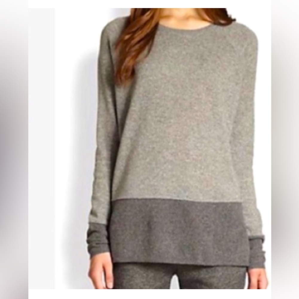 Vince 2 Tone Gray Sweater - Picture 1 of 5